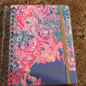Lilly Pulitzer Monthly planner 8/19-12/20
